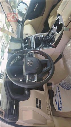 تۆیۆتا لاند کروزەر